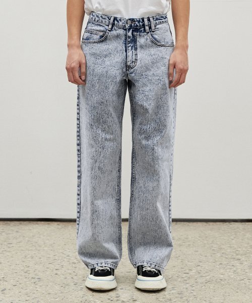 DECET(デケト)の「Mid Rise Wide Jeans DCPT027SnowBlue(デニムパンツ・レディース・その他・26/28/30)」の2枚目の写真