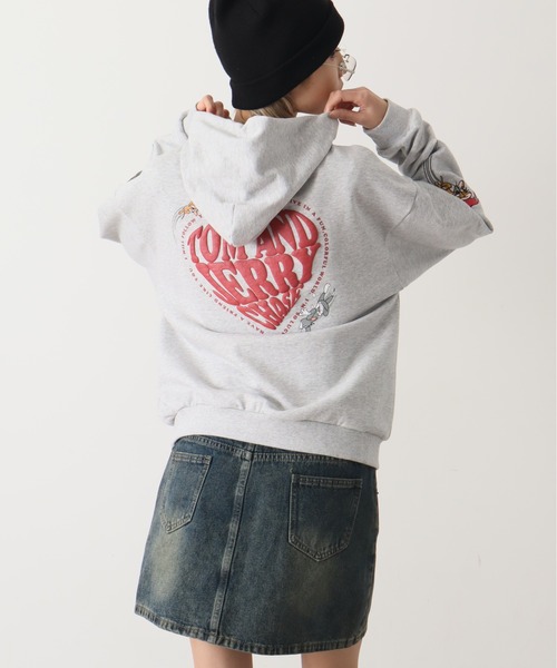 SEQUENZ（シークエンズ）の「【SEQUENZ/シークエンズ】Tom & Jerry Heart Chase Sleeve Graffiti Hoodie/トム & ジェリー ハート チェイス スリーブ グラフィック フーディー（パーカー・レディース・アッシュグレー/ネイビー/ワイン/ブラック・L/S/M）」の17枚目の写真