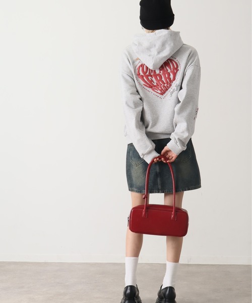 SEQUENZ（シークエンズ）の「【SEQUENZ/シークエンズ】Tom & Jerry Heart Chase Sleeve Graffiti Hoodie/トム & ジェリー ハート チェイス スリーブ グラフィック フーディー（パーカー・レディース・アッシュグレー/ネイビー/ワイン/ブラック・L/S/M）」の18枚目の写真