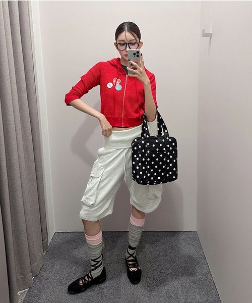 SUNBURNPROJECT(サンバーンプロジェクト)の「Lace Printing Layered T-shirt, CHARCOAL(Tシャツ/カットソー・レディース・その他・FREE)」の2枚目の写真