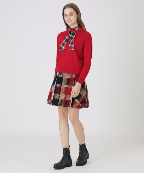 BLUE LABEL CRESTBRIDGE（ブルーレーベルクレストブリッジ）の「ウールアクリルブレンドスカーフニット（ニット/セーター・レディース・レッド系その他/オフホワイト/ブラック/ダークネイビー・38）」の17枚目の写真