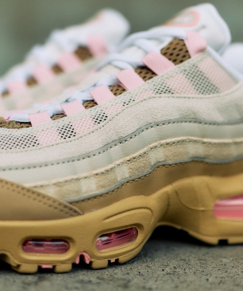 NIKE(ナイキ)の「W AIR MAX 95 IB6396-201(スニーカー・レディース・カーキ・23.5cm/24.0cm/24.5cm/25.0cm/26.0cm/25.5cm/23.0cm/22.5cm)」の5枚目の写真