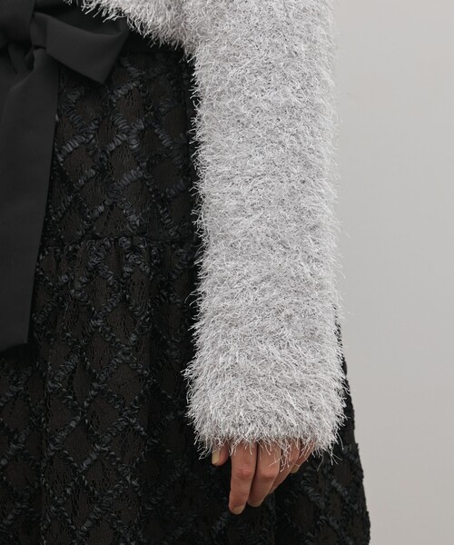 GRACE CONTINENTAL（グレースコンチネンタル）の「フェザーショートボレロ（カーディガン/ボレロ・レディース・ブラック/シルバー・36）」の10枚目の写真