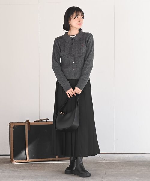 rps（アールピーエス）の「ケーブルポロニットカーディガン（カーディガン/ボレロ・レディース・グレー系その他/アイボリー/レッド・フリー）」の4枚目の写真