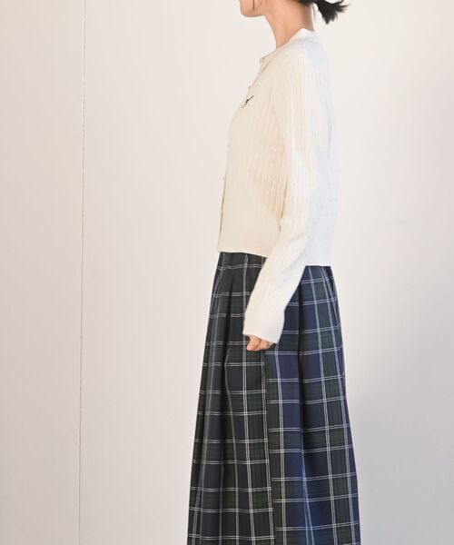 rps（アールピーエス）の「ケーブルポロニットカーディガン（カーディガン/ボレロ・レディース・グレー系その他/アイボリー/レッド・フリー）」の22枚目の写真