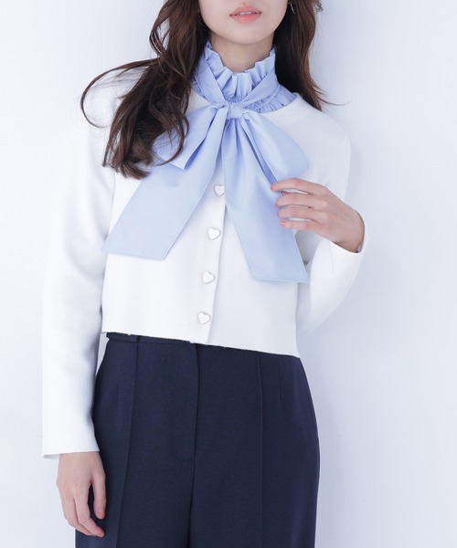 NATURAL BEAUTY BASIC（ナチュラルビューティーベーシック）の「◇ハートボタンニットジャケット（カーディガン/ボレロ・レディース・ブラック/ライトグリーン/オフホワイト/グレー・FREE）」の5枚目の写真