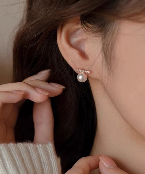 yu-ka(ユーカ)の「YU-KA:パールデザインイヤリング Pearl design earring(イヤリング・レディース・ゴールド・FREE)」の2枚目の写真