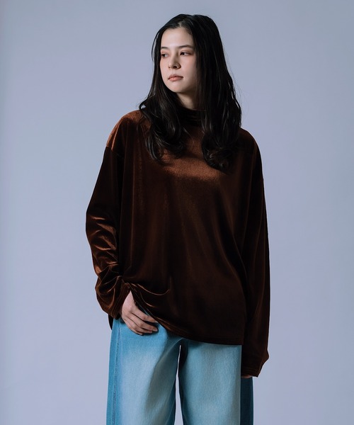 improves（インプローブス）の「【Unisex】ベロア素材 ハイネック プルオーバー（Tシャツ/カットソー・メンズ・ブラック/オフホワイト/チャコール/ダークブラウン・MEDIUM/LARGE）」の20枚目の写真