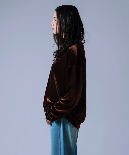 improves（インプローブス）の「【Unisex】ベロア素材 ハイネック プルオーバー（Tシャツ/カットソー・メンズ・ブラック/オフホワイト/チャコール/ダークブラウン・MEDIUM/LARGE）」の21枚目の写真