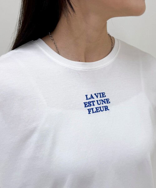 fredy emue(フレディエミュ)の「ワンポイント刺繍ロゴロンTシャツ(Tシャツ/カットソー・レディース・オフホワイト/チャコールグレー・38)」の12枚目の写真