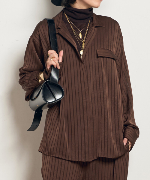 AP STUDIO（エーピーストゥディオ）の「【ARCHIVE STANCE/アーカイブスタンス】satin stripe Shirt（シャツ/ブラウス・レディース・ブラック/ブラウン・FREE）」の2枚目の写真