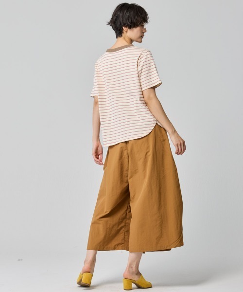 KRIFF MAYER Lady's Collection（クリフメイヤーレディースコレクション）の「配色リブ 刺繍ワッペン 細ボーダーTシャツ / ロンT / ワンポイント / コットン100%（Tシャツ/カットソー・レディース・ナチュラル/ネイビー/ベージュ/ライトグリーン・LARGE/MEDIUM）」の7枚目の写真