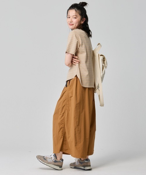 KRIFF MAYER Lady's Collection（クリフメイヤーレディースコレクション）の「配色リブ 刺繍ワッペン 細ボーダーTシャツ / ロンT / ワンポイント / コットン100%（Tシャツ/カットソー・レディース・ナチュラル/ネイビー/ベージュ/ライトグリーン・LARGE/MEDIUM）」の9枚目の写真