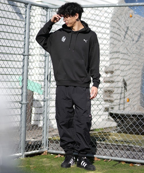 PUMA（プーマ）の「PUMA/プーマ プルオーバー パーカー モンスターハンターワイルズ コラボレーション 636483/637017（パーカー・メンズ・ブラック/グレー・L/M/S/XL）」の13枚目の写真