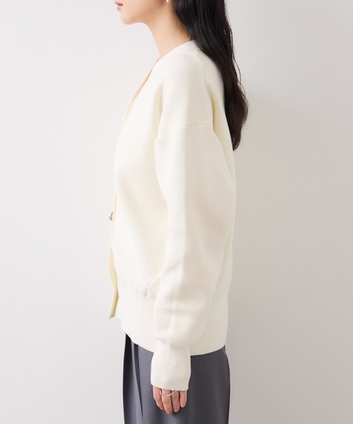 VIS(ビス)の「釦アクセントコクーンカーディガン(カーディガン/ボレロ・レディース・ライトグレー/オフホワイト/ライトグリーン・FREE)」の14枚目の写真