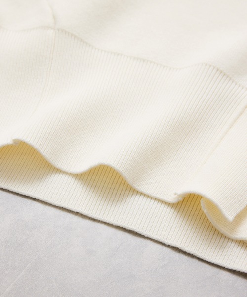 VIS(ビス)の「釦アクセントコクーンカーディガン(カーディガン/ボレロ・レディース・ライトグレー/オフホワイト/ライトグリーン・FREE)」の5枚目の写真