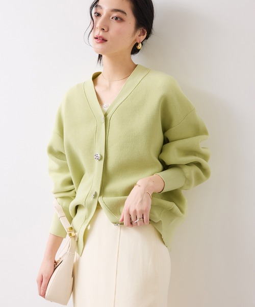 VIS(ビス)の「釦アクセントコクーンカーディガン(カーディガン/ボレロ・レディース・ライトグレー/オフホワイト/ライトグリーン・FREE)」の21枚目の写真