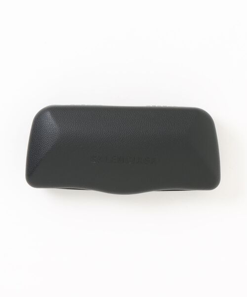 BALENCIAGA(バレンシアガ)の「【BALENCIAGA/バレンシアガ】キャットアイ サングラス BB0404SK 004(サングラス・レディース・バイオレット・FREE)」の4枚目の写真
