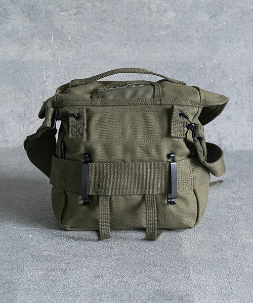 ８(eight)（エイト）の「M1961 コンバットバッグ（ショルダーバッグ・メンズ・オリーブ・FREE）」の4枚目の写真
