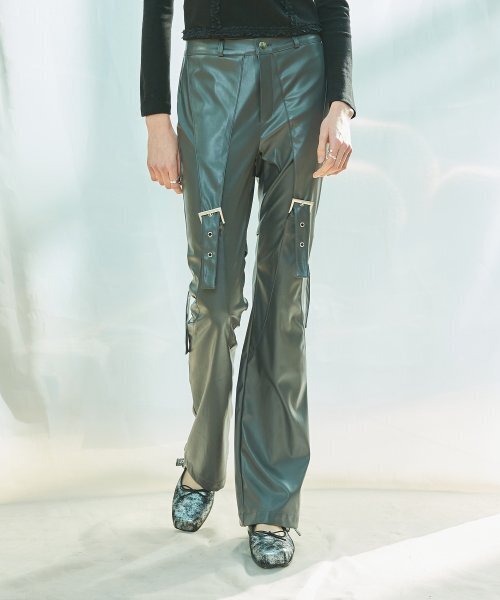 LARTIGENT(ラーティゼン)の「L9 BUCKLE BOOTCUT PANTS(CHARCOAL)(その他パンツ・レディース・その他・M/S)」の1枚目の写真