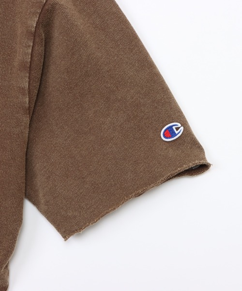 Champion(チャンピオン)の「【Champion/チャンピオン】レディース ショートスリーブクルーネックスウェットシャツ(スウェット・レディース・ブラック系その他/ダークブラウン/ネイビー系1・LARGE/MEDIUM)」の21枚目の写真