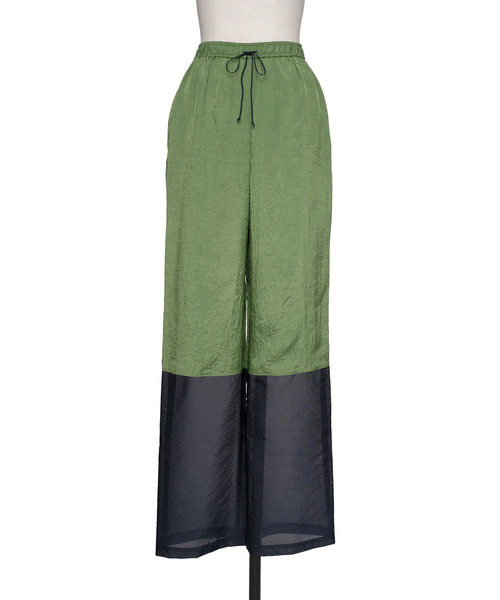 muller of yoshiokubo(ミュラーオブヨシオクボ)の「muller of yoshiokubo ミュラーオブヨシオクボ / WRINKLES PANELED PANTS リンクルパネルイージーワイドパンツ / MLS26407(その他パンツ・レディース・モスグリーン/ピンク/グリーン・36/38)」の11枚目の写真