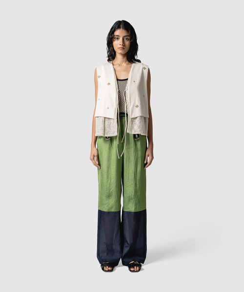 muller of yoshiokubo(ミュラーオブヨシオクボ)の「muller of yoshiokubo ミュラーオブヨシオクボ / WRINKLES PANELED PANTS リンクルパネルイージーワイドパンツ / MLS26407(その他パンツ・レディース・モスグリーン/ピンク/グリーン・36/38)」の14枚目の写真