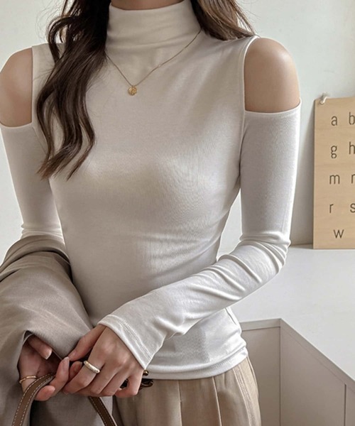 MAISON DE THERESE(メゾン ド テレーズ)の「オフショルダー長袖Tシャツ ロン T(Tシャツ/カットソー・レディース・ブラック/ホワイト/ブラウン・M)」の2枚目の写真