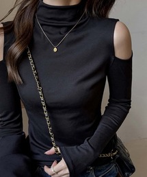 オフショルダー長袖Tシャツ ロン T