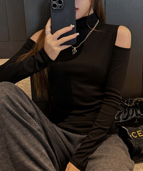 MAISON DE THERESE(メゾン ド テレーズ)の「オフショルダー長袖Tシャツ ロン T(Tシャツ/カットソー・レディース・ブラック/ホワイト/ブラウン・M)」の5枚目の写真