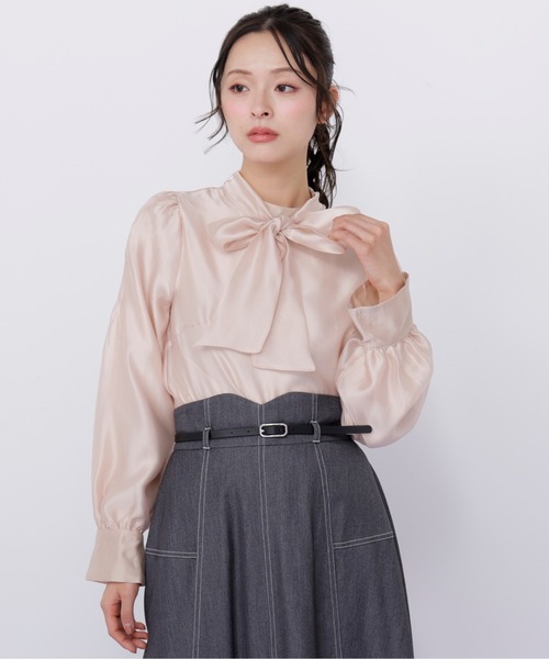 JILL by JILL STUART(ジルバイジルスチュアート)の「袖タックシアーボウタイブラウス(シャツ/ブラウス・レディース・ホワイト/ピンク/ブルー・FREE)」の6枚目の写真