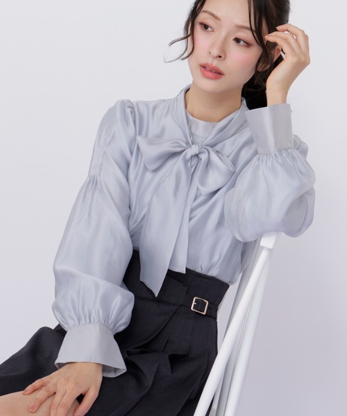 JILL by JILL STUART(ジルバイジルスチュアート)の「袖タックシアーボウタイブラウス(シャツ/ブラウス・レディース・ホワイト/ピンク/ブルー・FREE)」の17枚目の写真