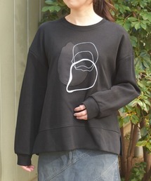 モチーフ刺繍スウェット
