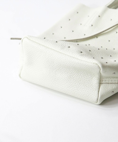 Gready Brilliant（グレディブリリアン）の「スタッズミニレザートート（トートバッグ・レディース・ブラック/アイボリー・FREE）」の8枚目の写真