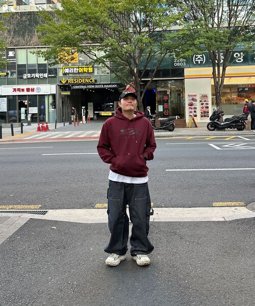 CARGOBROS（カーゴブロス）の「サークルロゴオーバーフィットフードTシャツ（バーガンディ）（パーカー・メンズ・その他・SMALL/MEDIUM/LARGE/X-LARGE/S-M/M-L/L-XL/XL-XXL）」の12枚目の写真