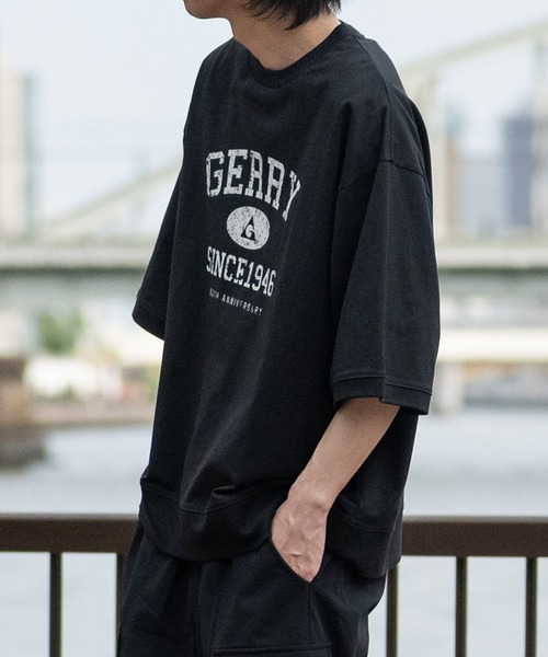 JOHN'S CLOSET(ジョンズクローゼット)の「【ag】〔GERRY/ジェリー〕冷感天竺 カレッジロゴ スウェットTシャツ UVカット/ストレッチ(Tシャツ/カットソー・メンズ・ブラック/アイボリー/チャコールグレー/グレー・LARGE/MEDIUM)」の21枚目の写真