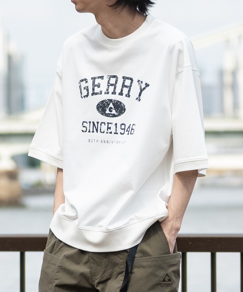 JOHN'S CLOSET(ジョンズクローゼット)の「【ag】〔GERRY/ジェリー〕冷感天竺 カレッジロゴ スウェットTシャツ UVカット/ストレッチ(Tシャツ/カットソー・メンズ・ブラック/アイボリー/チャコールグレー/グレー・LARGE/MEDIUM)」の12枚目の写真