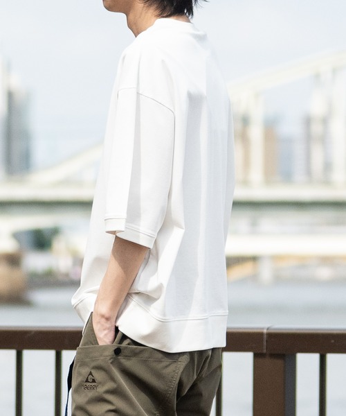 JOHN'S CLOSET(ジョンズクローゼット)の「【ag】〔GERRY/ジェリー〕冷感天竺 カレッジロゴ スウェットTシャツ UVカット/ストレッチ(Tシャツ/カットソー・メンズ・ブラック/アイボリー/チャコールグレー/グレー・LARGE/MEDIUM)」の14枚目の写真
