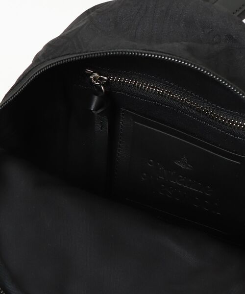 Vivienne Westwood(ヴィヴィアンウエストウッド)の「TANGLED ORB JACQUARD RUCKSACK S(バックパック/リュック・レディース・ブラック・FREE)」の4枚目の写真