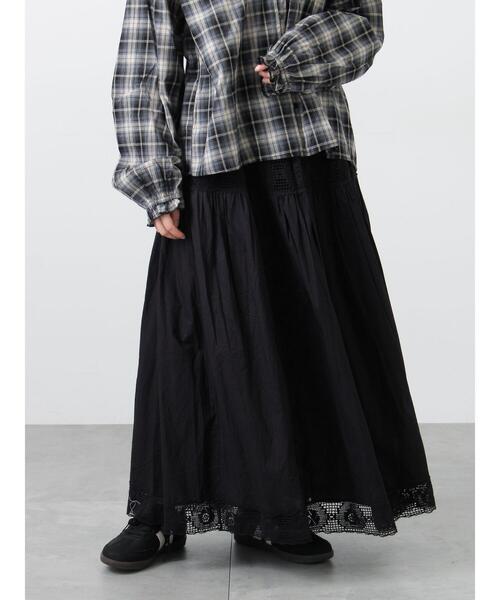 Samansa Mos2(サマンサ モスモス)の「ローズ柄レースギャザースカート(スカート・レディース・オフホワイト/ピンク/ブラック・F)」の2枚目の写真