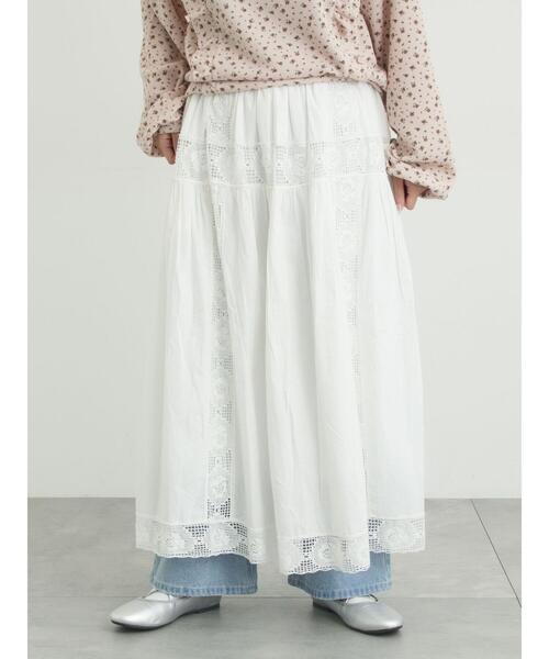 Samansa Mos2(サマンサ モスモス)の「ローズ柄レースギャザースカート(スカート・レディース・オフホワイト/ピンク/ブラック・F)」の7枚目の写真