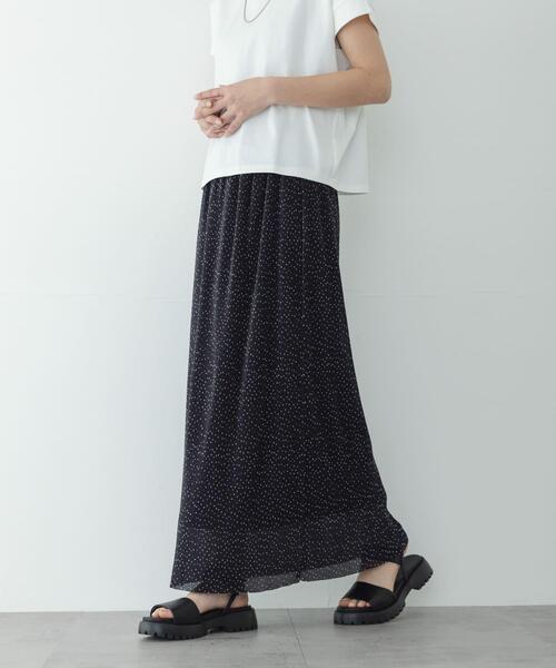 URBAN RESEARCH Sonny Label（アーバンリサーチサニーレーベル）の「『WEB限定』マイクロプリーツイージースカート（スカート・レディース・ブラック/ドット・FREE）」の4枚目の写真