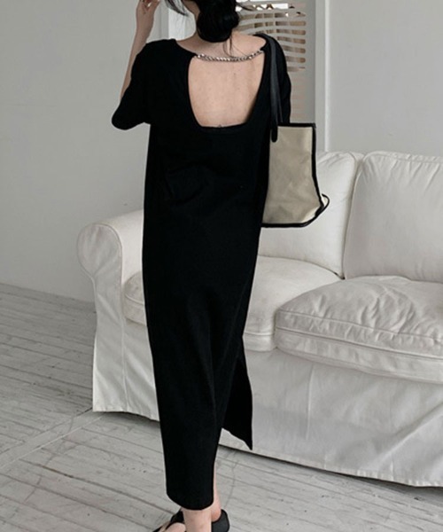 SallyLunn(サリーラン)の「バックオープン チェーンデザイン ロングワンピース(ワンピース・レディース・ベージュ/ブラック・LARGE/MEDIUM)」の15枚目の写真