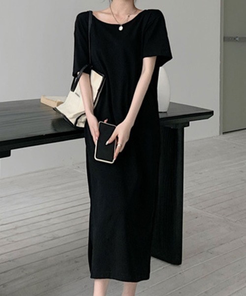 SallyLunn(サリーラン)の「バックオープン チェーンデザイン ロングワンピース(ワンピース・レディース・ベージュ/ブラック・LARGE/MEDIUM)」の16枚目の写真