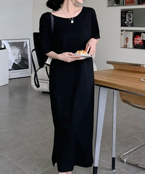 SallyLunn(サリーラン)の「バックオープン チェーンデザイン ロングワンピース(ワンピース・レディース・ベージュ/ブラック・LARGE/MEDIUM)」の17枚目の写真
