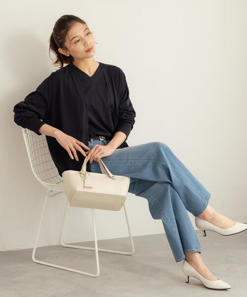 UNTITLED（アンタイトル）の「シアーVネックニット（ニット/セーター・レディース・ネイビー/ナチュラル・48/44/04/02/00）」の13枚目の写真