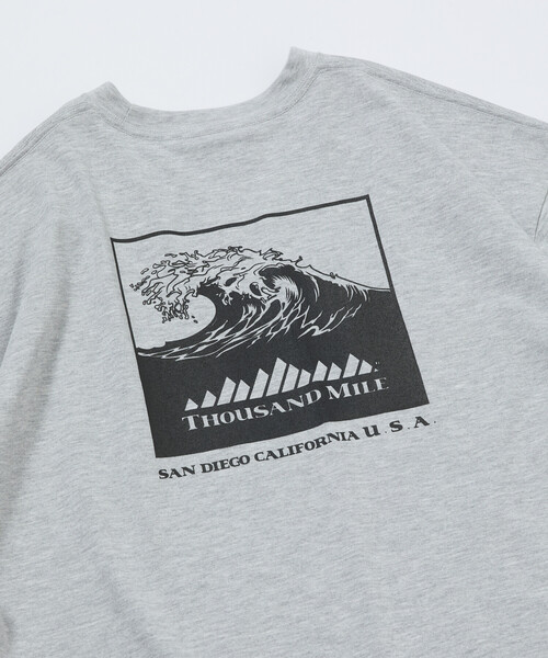 FREAK'S STORE(フリークスストア)の「限定展開 THOUSAND MILE×FREAK'S STORE サウザンドマイル 別注 バックプリント ウェーブロゴ Tシャツ 抗菌防臭 吸水速乾(Tシャツ/カットソー・メンズ・ホワイト/グリーン/アッシュグレー/ブラック・SMALL/MEDIUM/LARGE)」の18枚目の写真