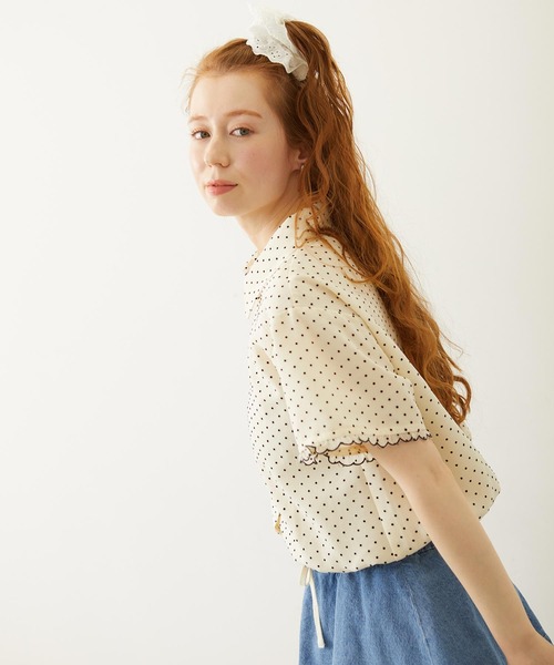 MILKFED.（ミルクフェド）の「SHEER SCALLOP SHIRT（シャツ/ブラウス・レディース・オフホワイト/ブラック/ライトピンク・ONE SIZE）」の8枚目の写真