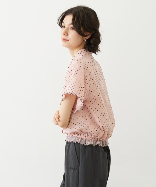 MILKFED.（ミルクフェド）の「SHEER SCALLOP SHIRT（シャツ/ブラウス・レディース・オフホワイト/ブラック/ライトピンク・ONE SIZE）」の21枚目の写真