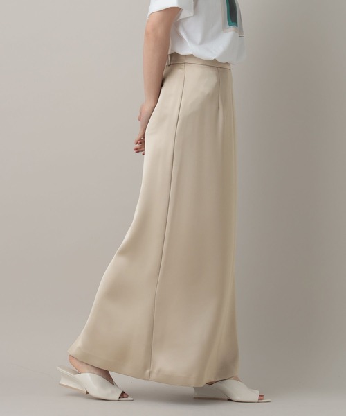 A part by（アパートバイ）の「サテンセミフレアスカート（スカート・レディース・ベージュ系その他/アイボリー/ブラック・MEDIUM/SMALL）」の17枚目の写真